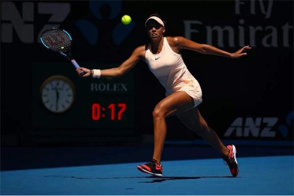 队记：热火将让凯-琼斯继续试训至周五 他没有资格签双向合同