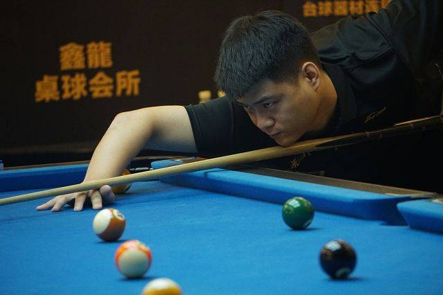 詹姆斯库里谁先获第五冠？=