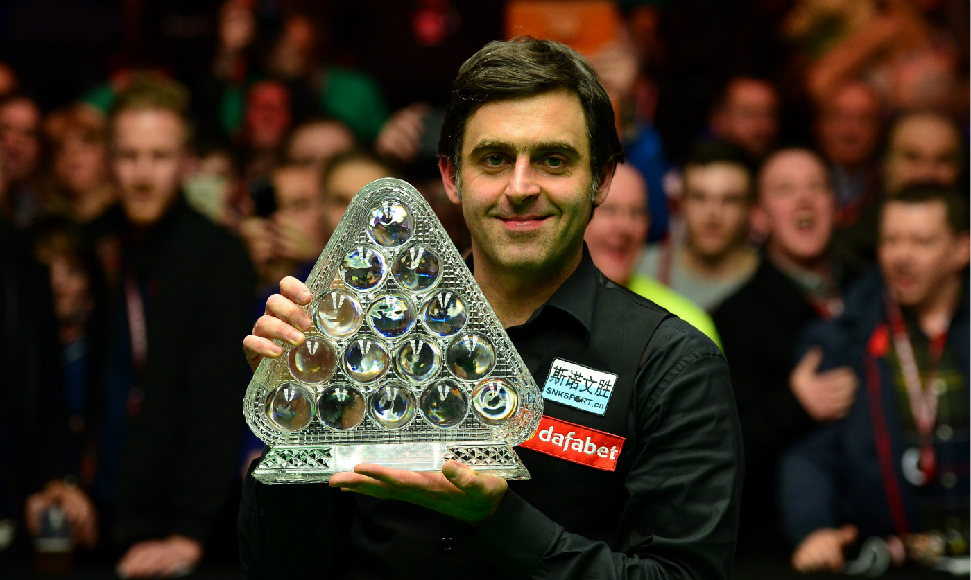 着黑白双雄 着黑白双雄